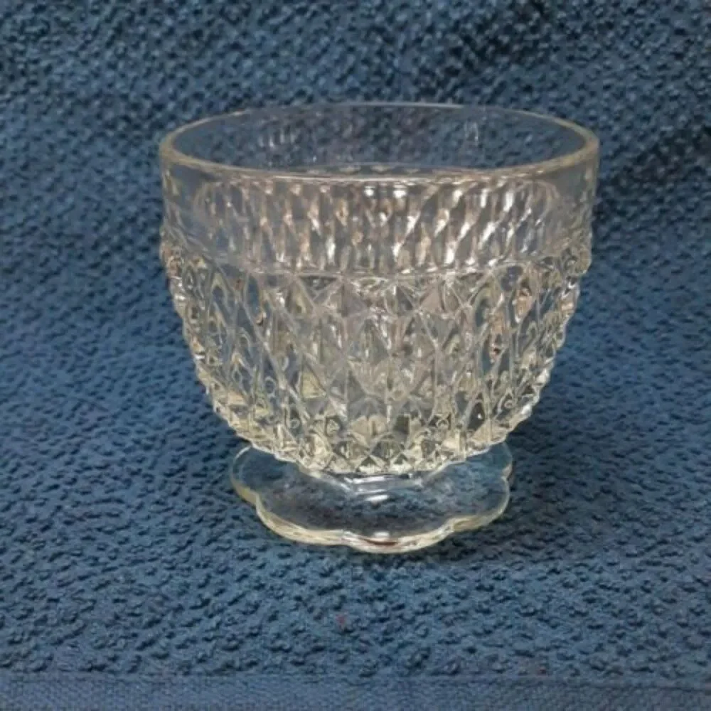 Indiana Glass Diamond Point Crystal Pressed Glass Sugar & Creamer Set Scallop